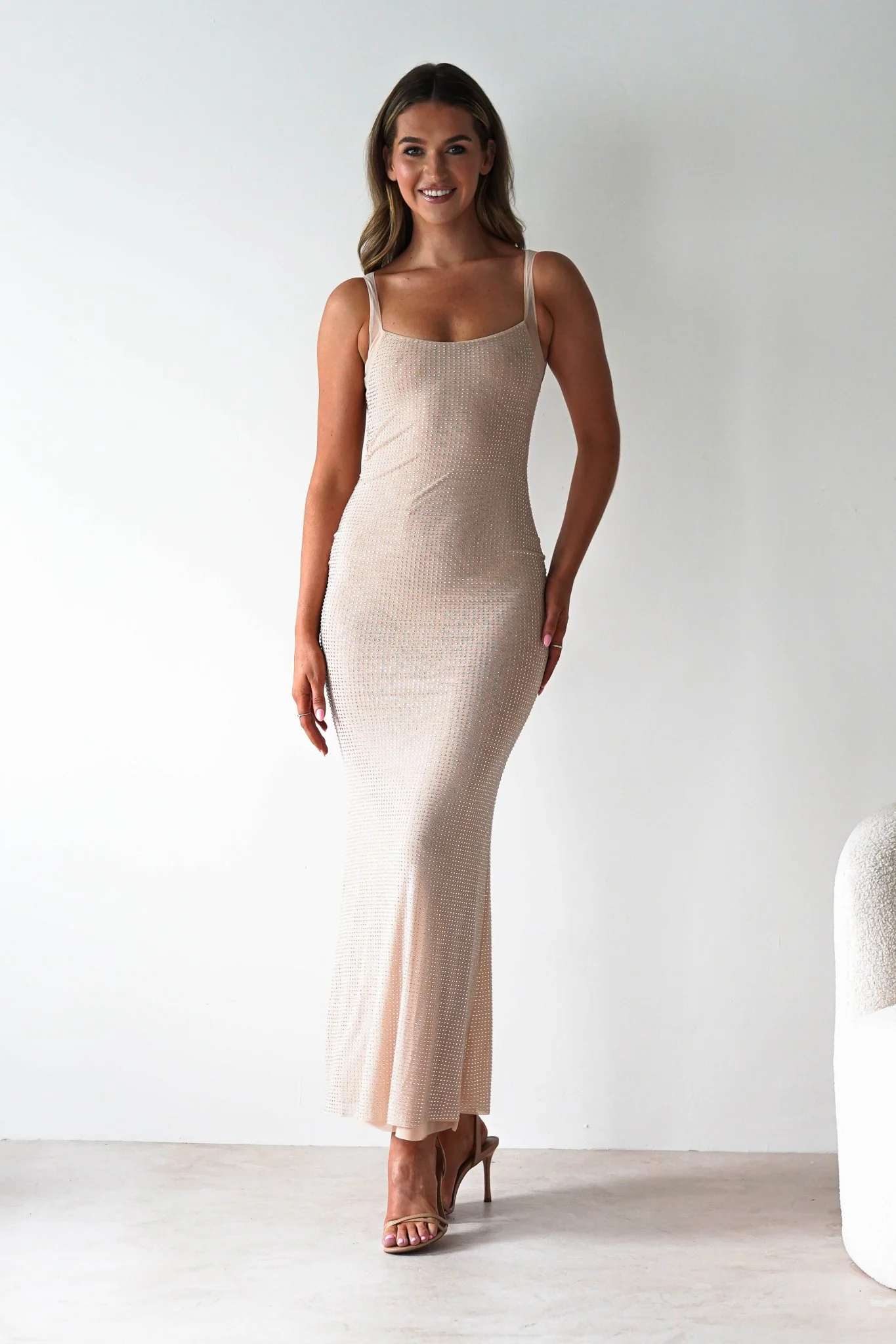 Billini Bodycon Backless Maxi Dress | Nude - Image 3