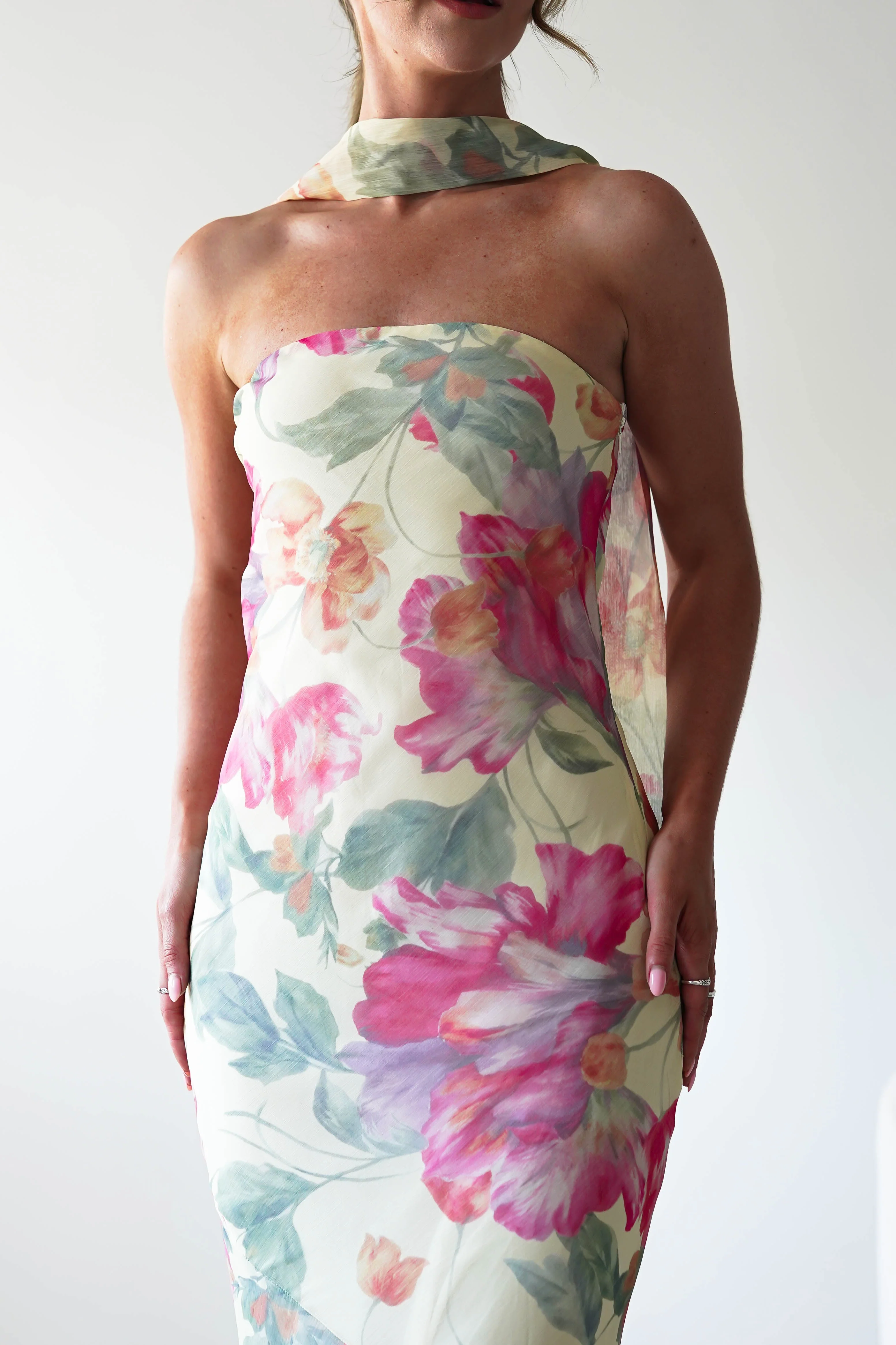 Charlene Floral Chiffon Maxi Dress | Yellow Print - Image 3