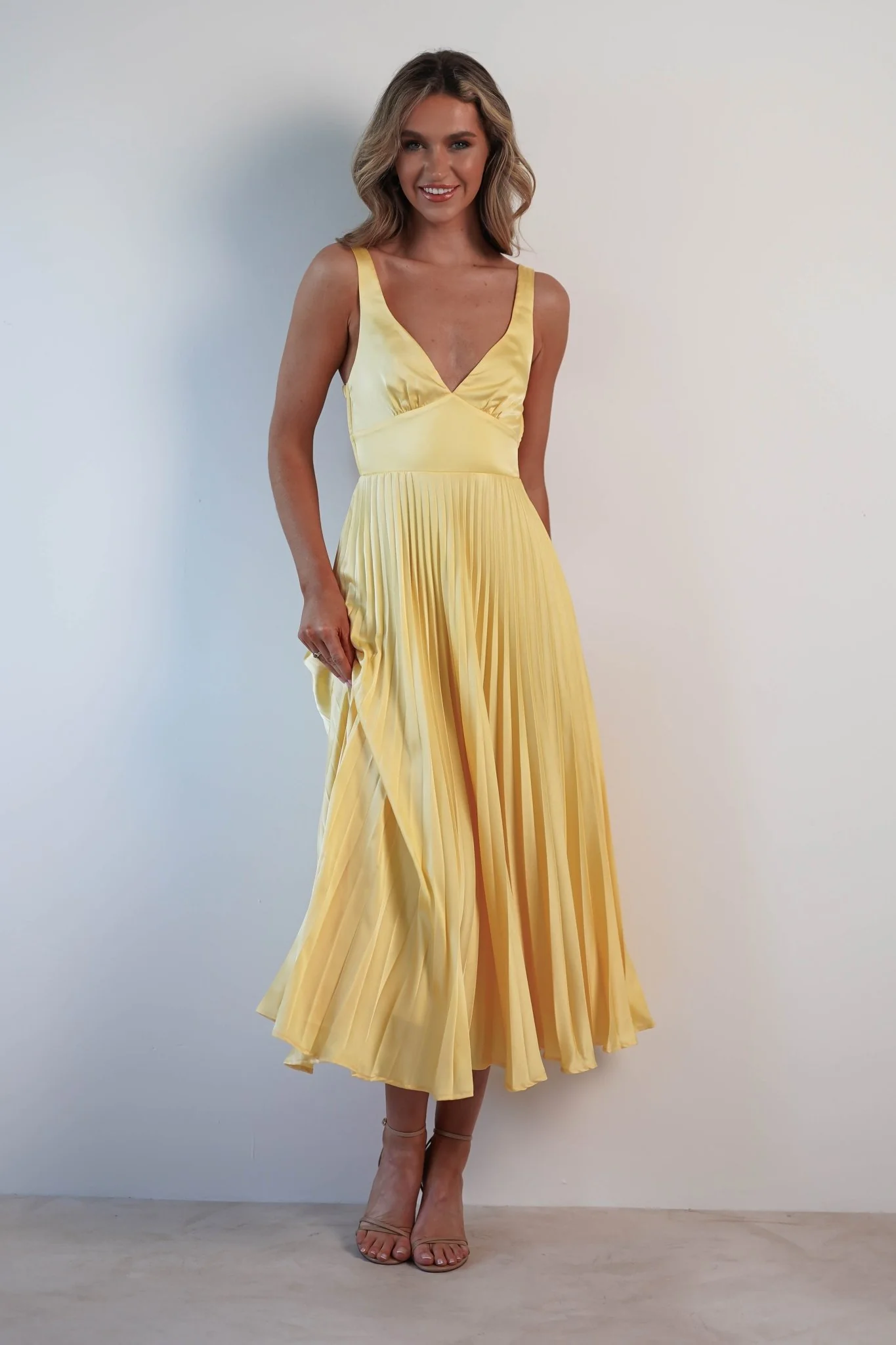 Cheri Pleated Midaxi Dress | Yellow - Image 7