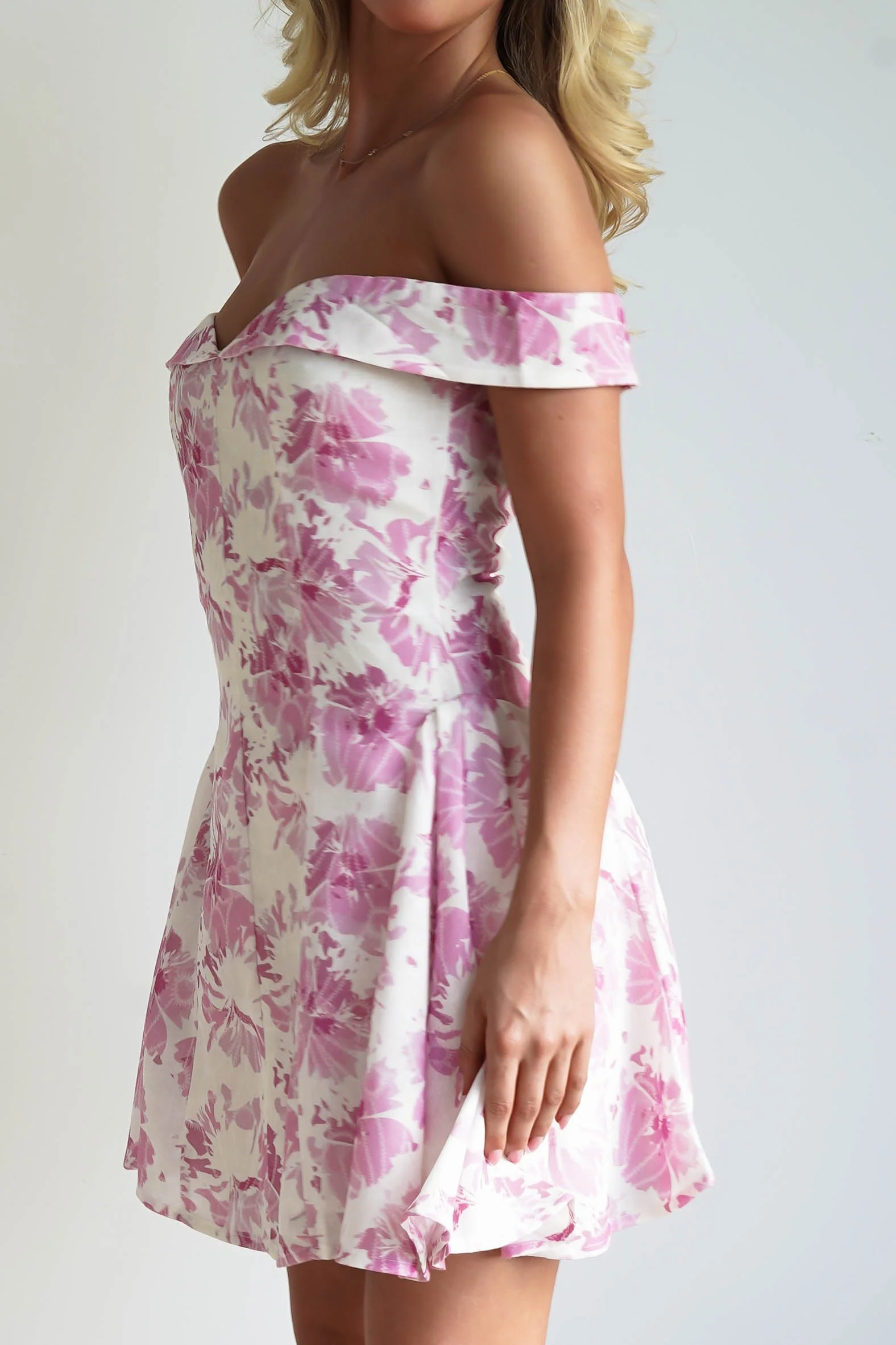 Hollie Floral Mini Dress | Pink Print - Image 3
