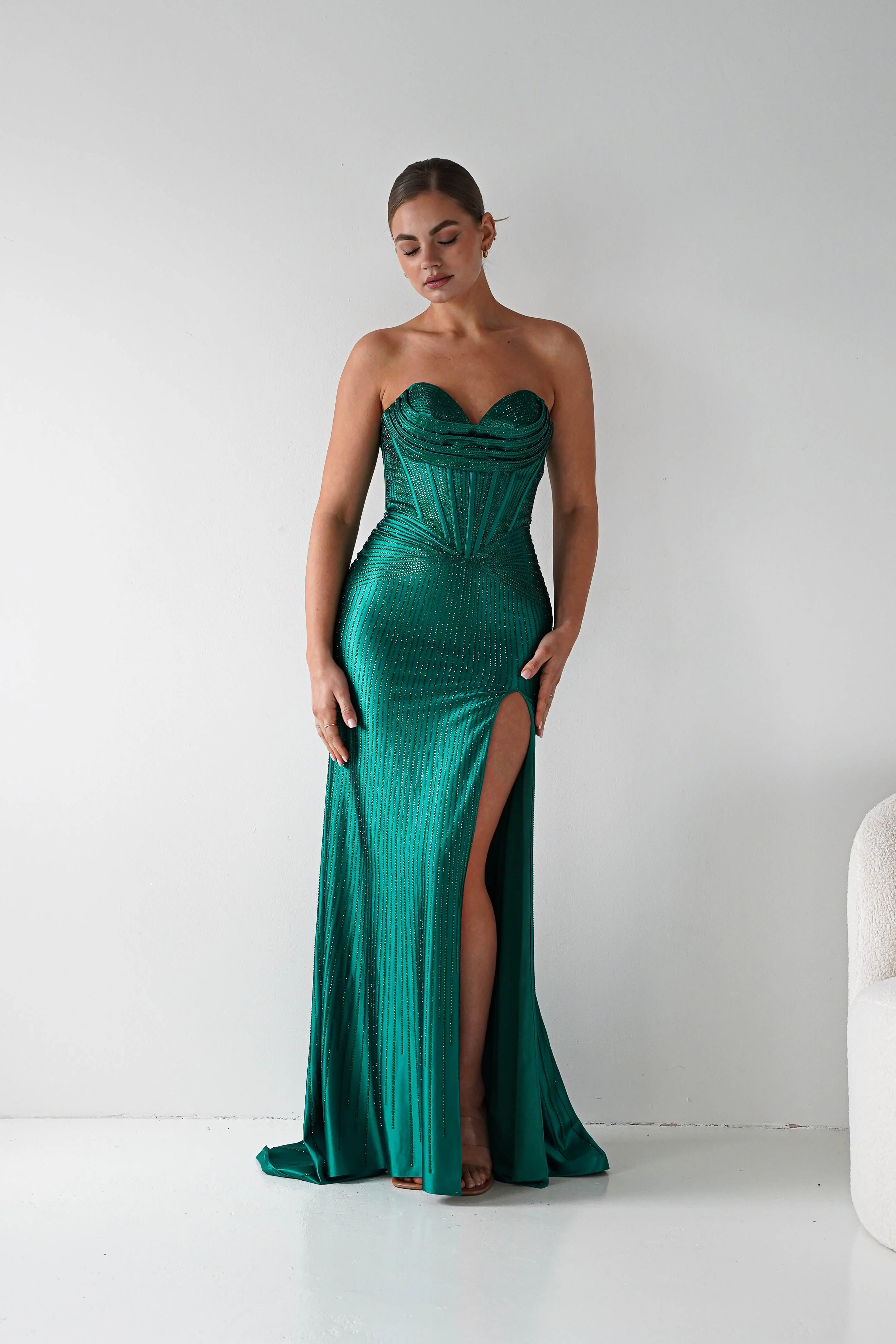 Iris Beaded Strapless Sweetheart Gown | Emerald