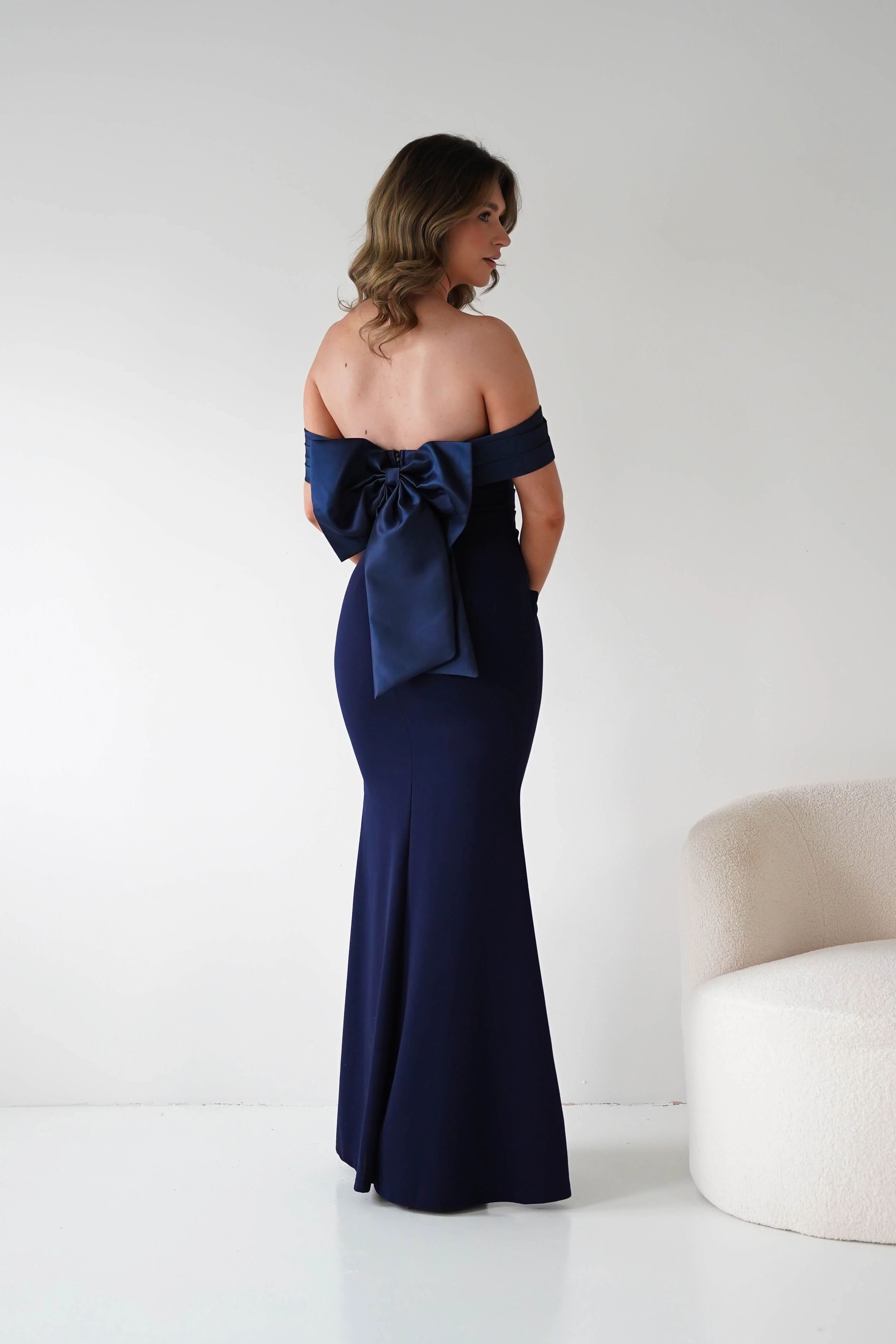 Miranda Bodycon Bow Back Dress | Navy - Image 7