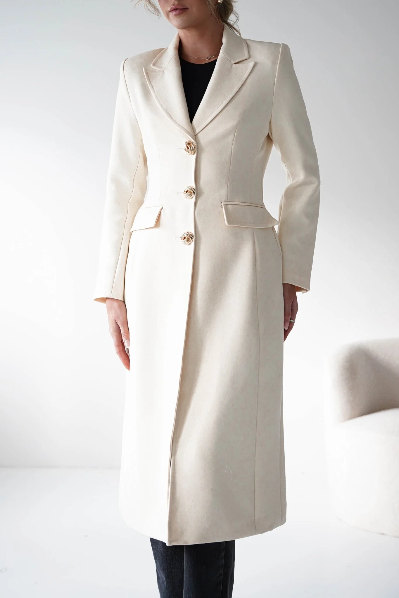 Ravielle Gold Button Double-Breasted Coat | Cream - Image 3